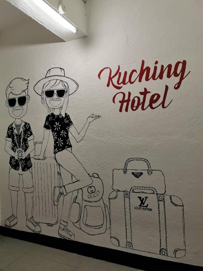 Kuching Hotel Exteriör bild
